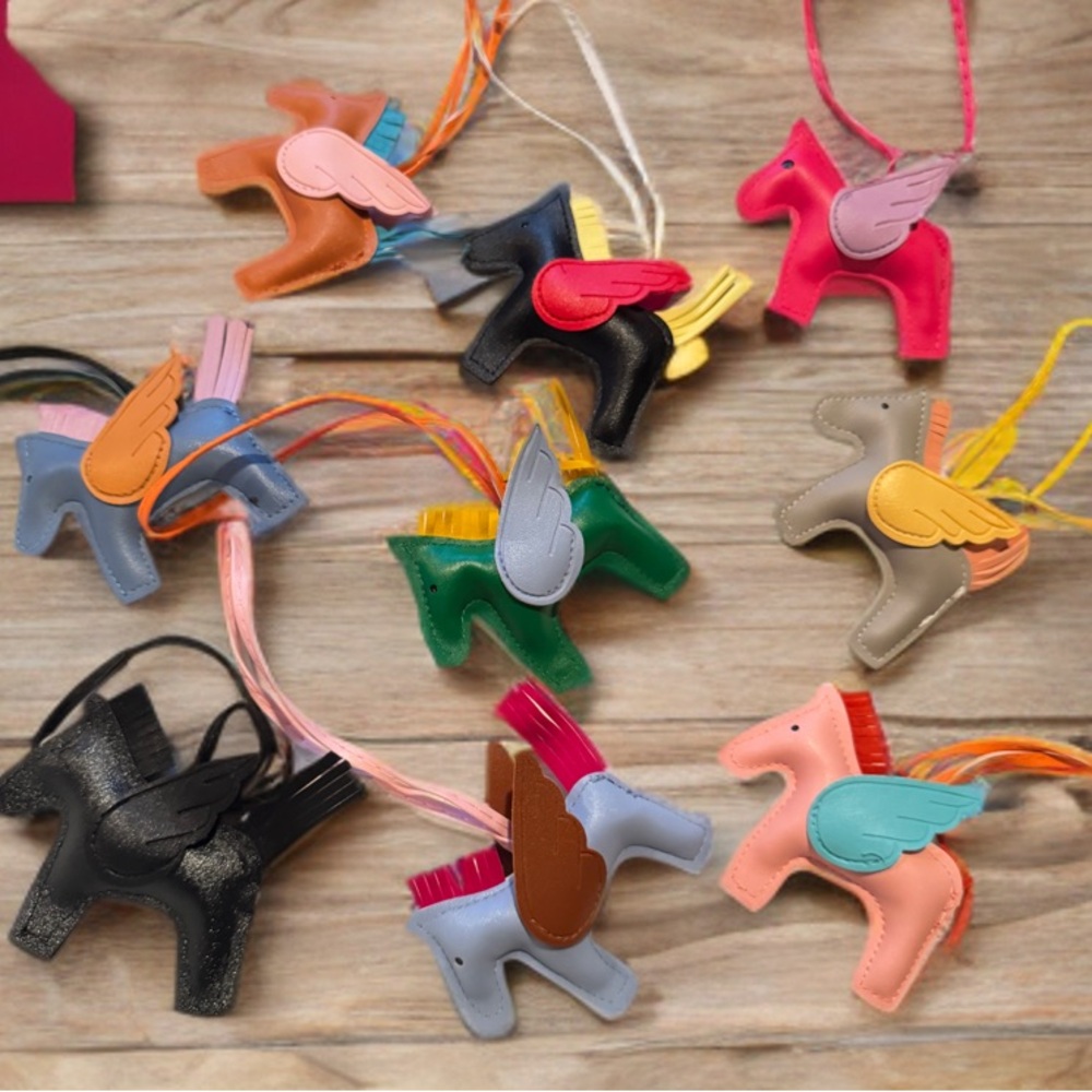 🎂Pegasus Horse Bag Charms PM SIZE– Assorted Colors